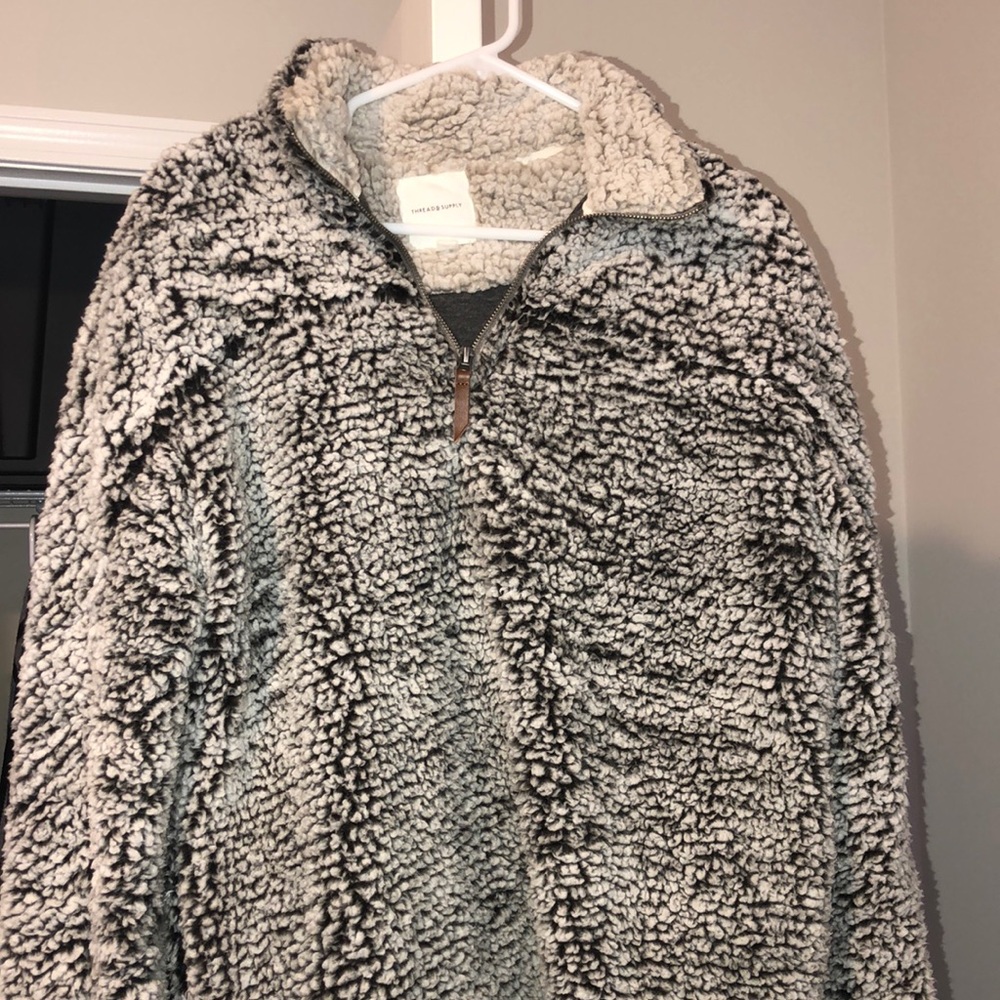Sweater furry